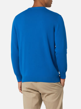 Herren-Skipullover Heron in Blau mit Stickerei „Ho sempre sbagliato tutto“.