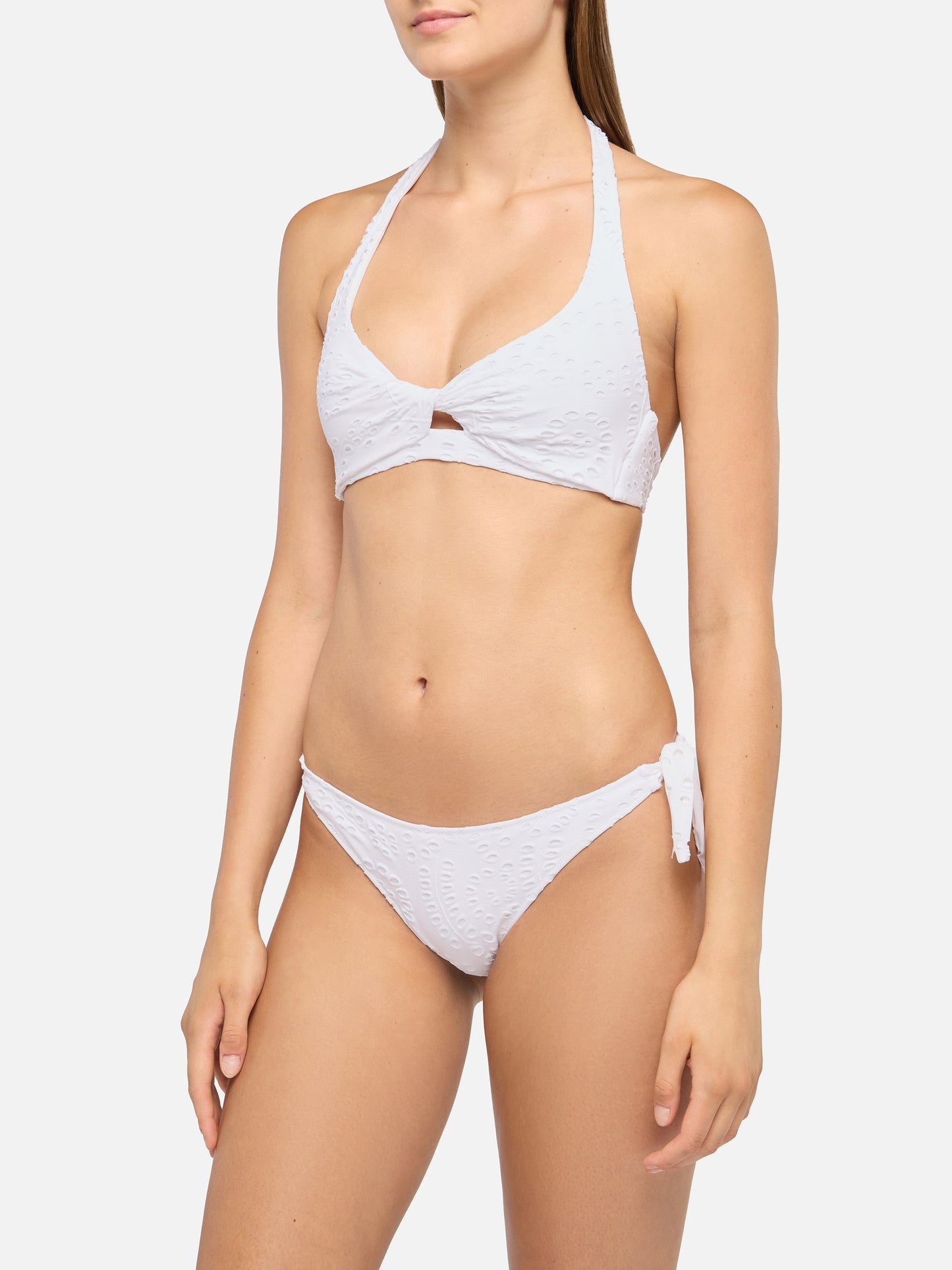 Bikini triangolo a bralette Leda Yali in sangallo nero