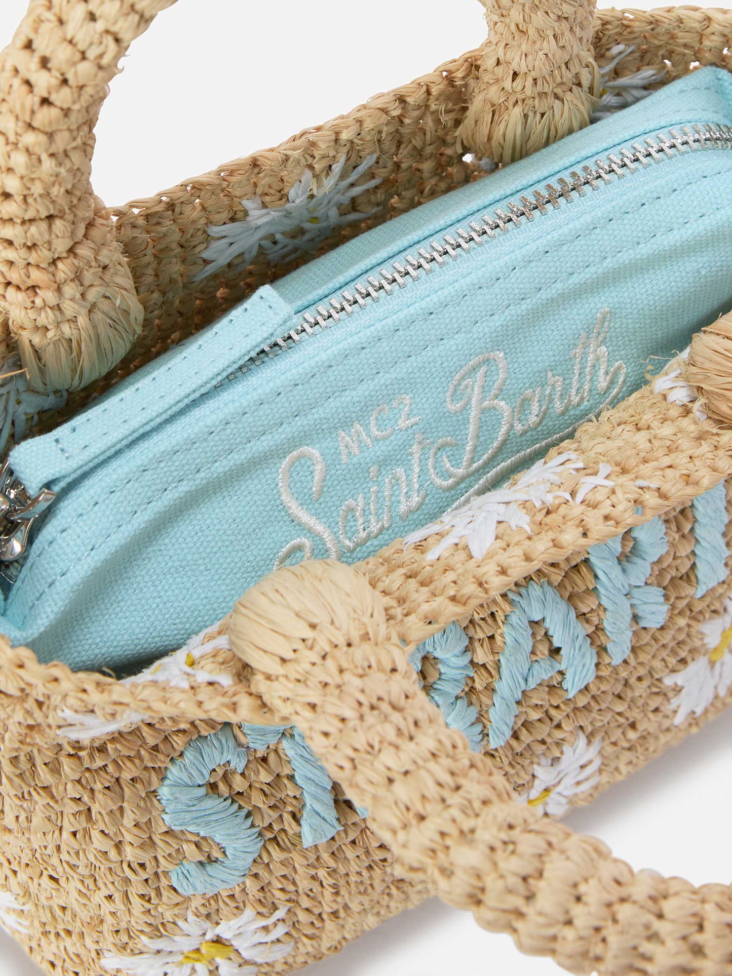 Strand-Mini-Tasche aus Raffiabast mit aufgestickten Gänseblümchen