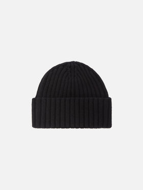 Wengen beanie in black wool with St. Barth embroidery on the turn-up