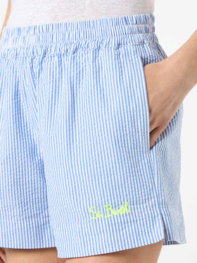 Pantaloncini donna in seersucker con stampa a righe