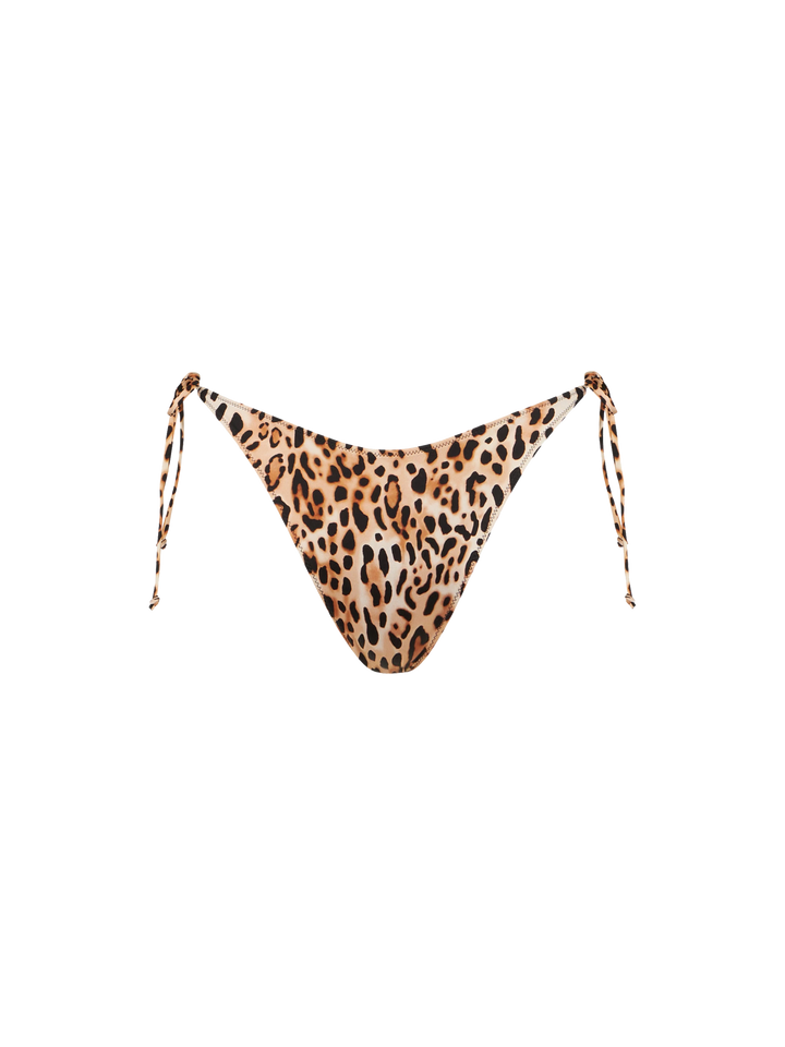 Woman bandeau bikini with leopard print