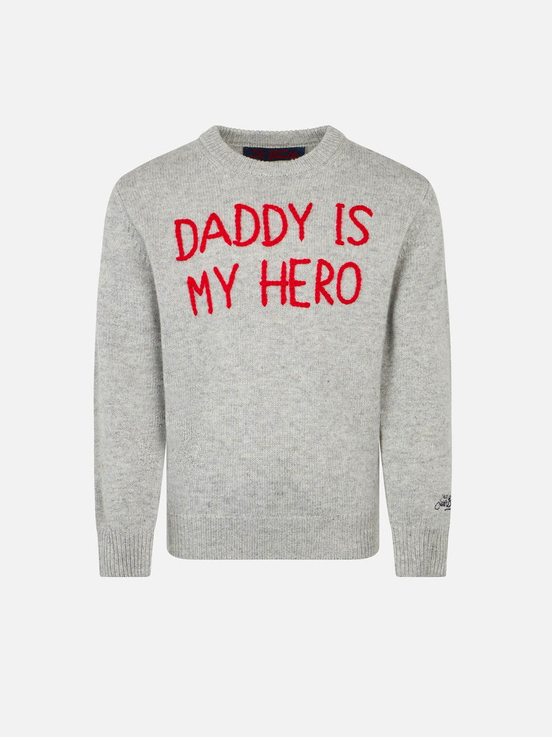 Kinderpullover mit „Daddy is my hero“-Stickerei