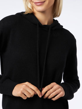 Felpa donna nera con cappuccio lavorata a maglia con ricamo St. Barth