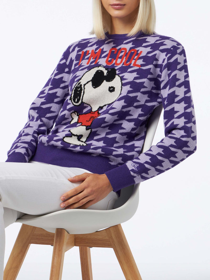 Maglione da donna girocollo pied de poule con stampa Snoopy | EDIZIONE SPECIALE SNOOPY PEANUTS™