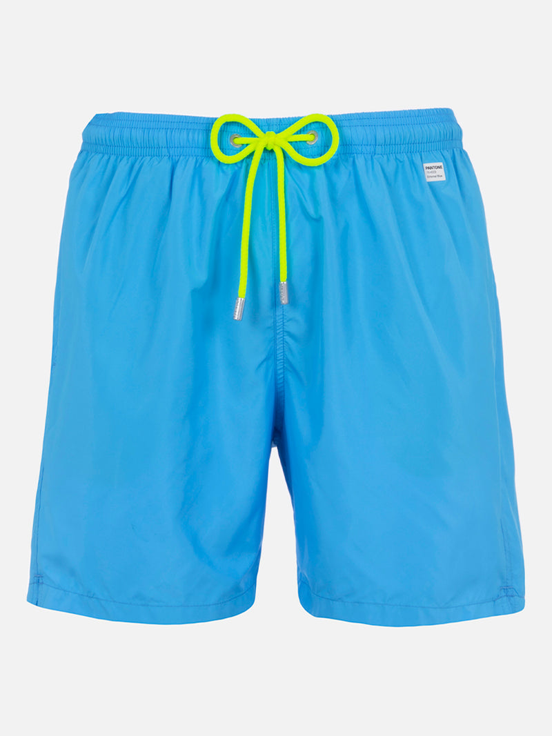 Aquablaue Badeshorts für Herren aus leichtem Stoff Lighting Pantone | PANTONE-SONDERAUSGABE