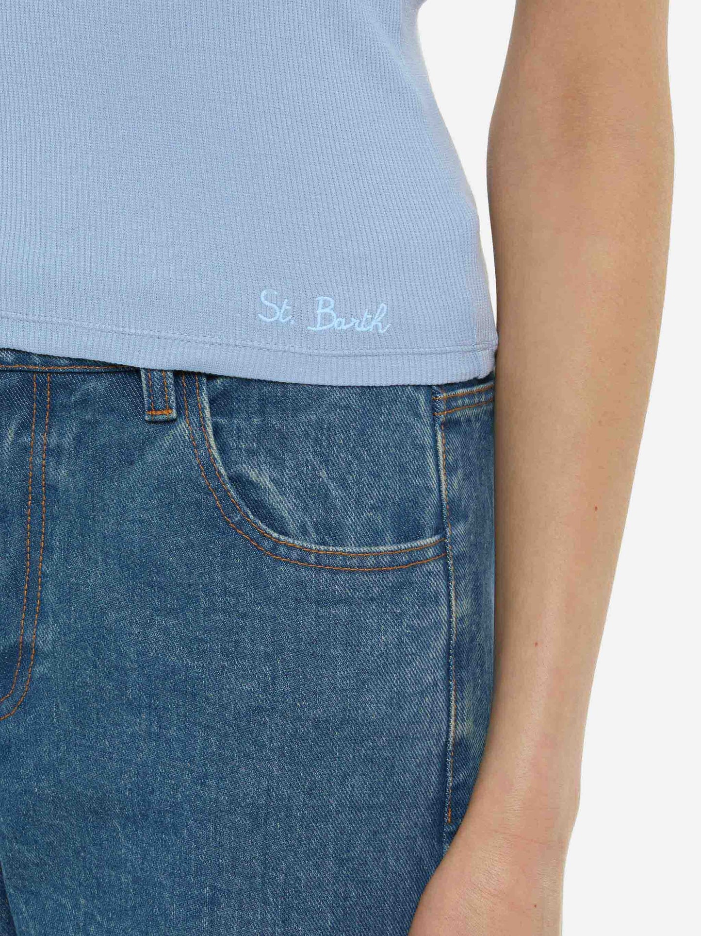 Ada – Tanktop aus gerippter Baumwolle in Staubblau