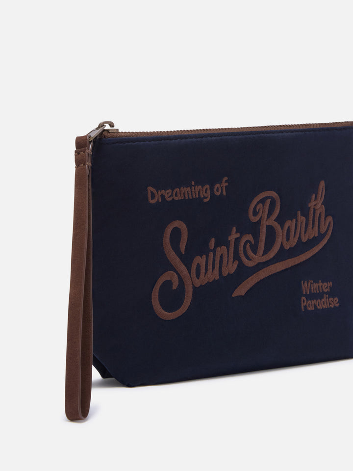 Pochette Aline blu navy in tessuto cerato con ricamo logo