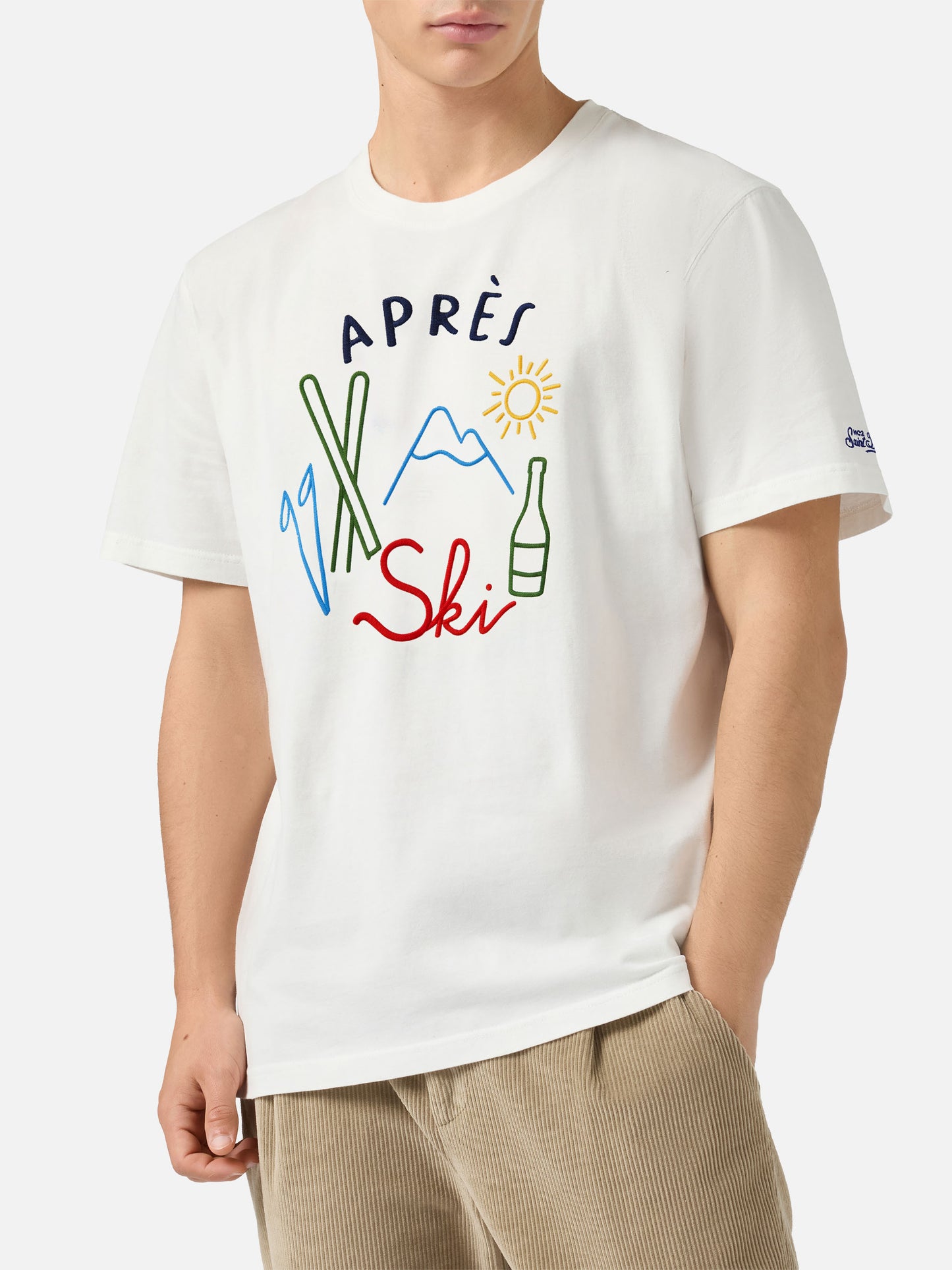 Arnott Warm winter cotton T-shirt in white with Après Ski embroidery