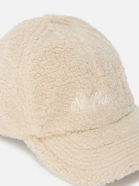 Beige Baseball teddy cap with logo embroidery