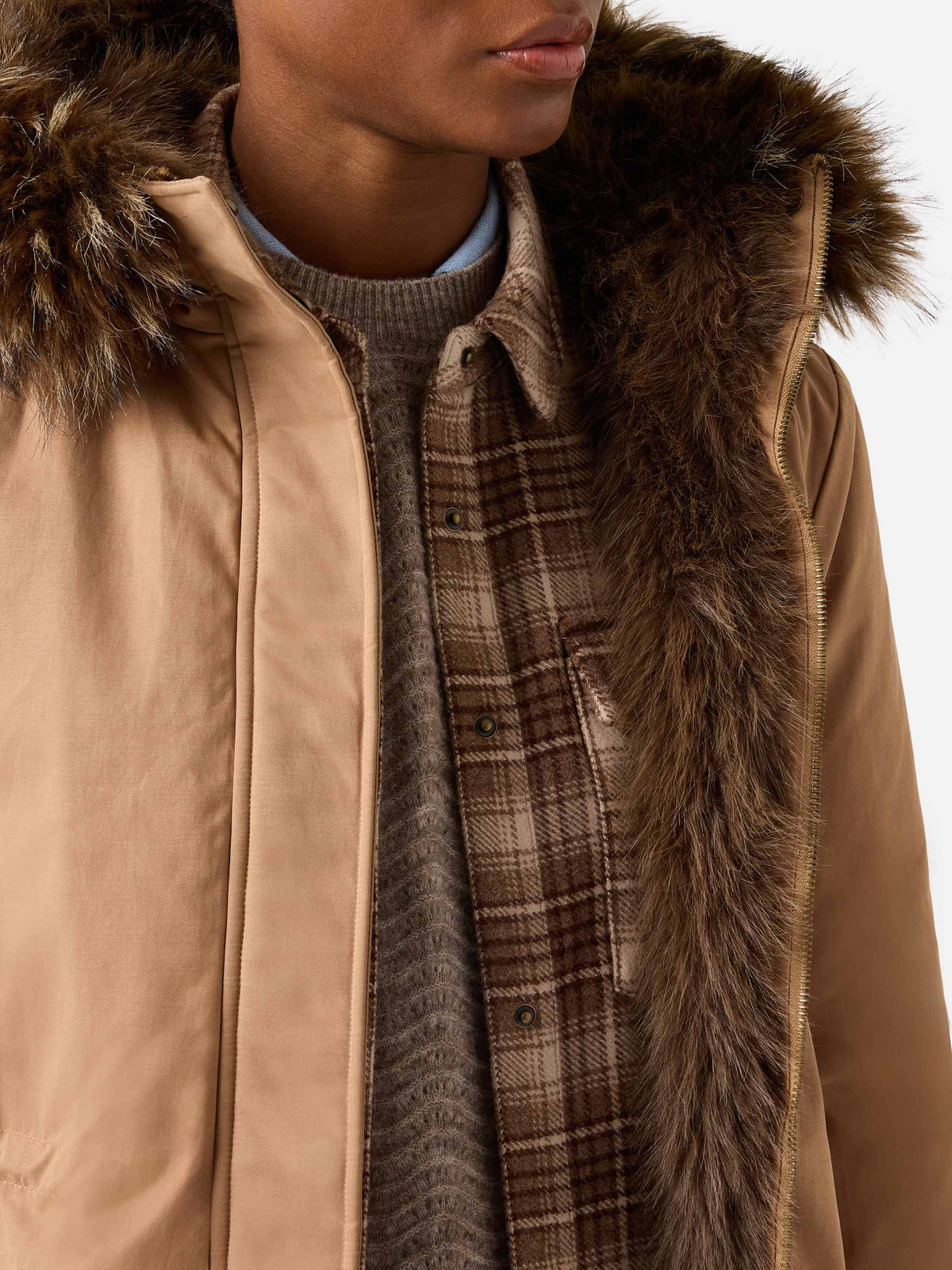 Parka Brenna beige in tessuto cerato di misto cotone con cappuccio in effetto pelliccia