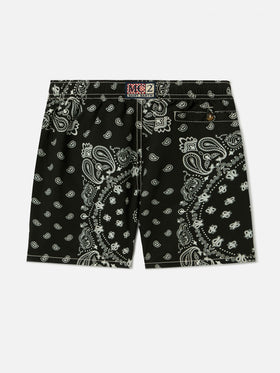 Caprese Jr Badeshorts mit schwarzem Bandana-Print 