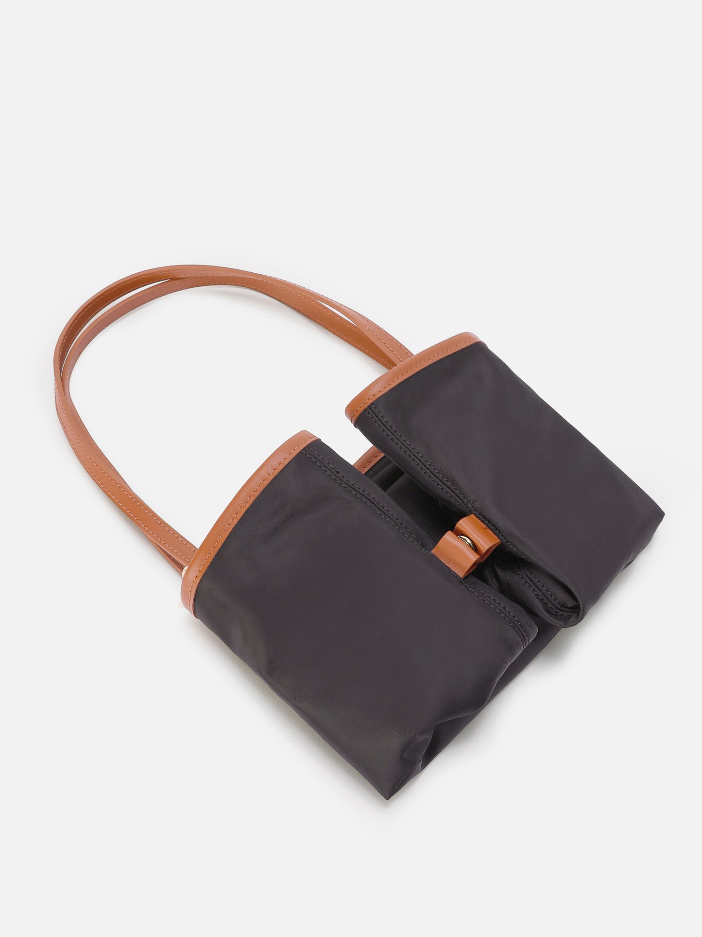 Schwarze City Bag aus Nylon in regulärer Größe 