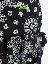 Canvas-Rucksack „Cody“ mit schwarzem Bandanna-Print