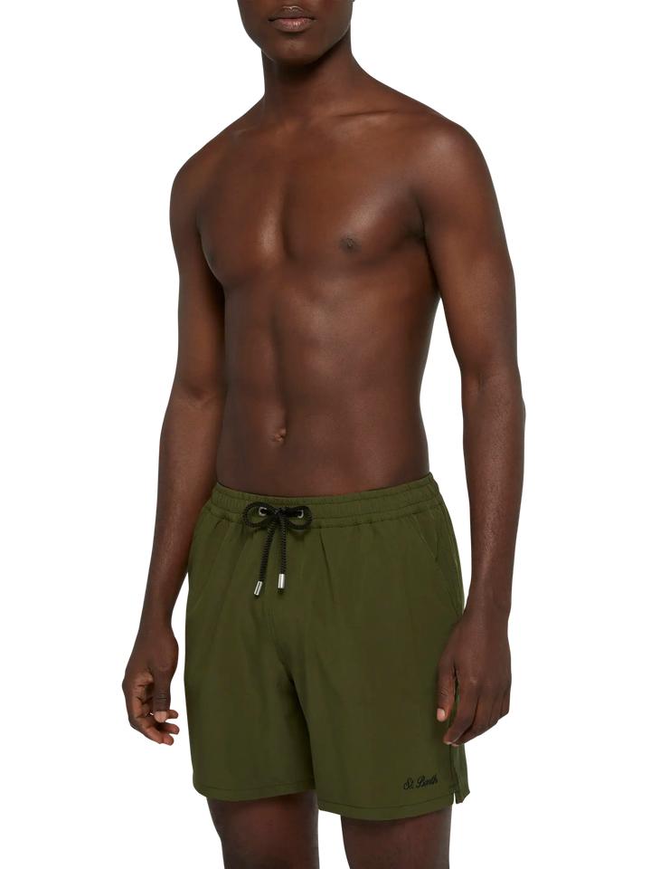 Militärgrüne Comfort Badeshorts mit St. Barth Stickerei