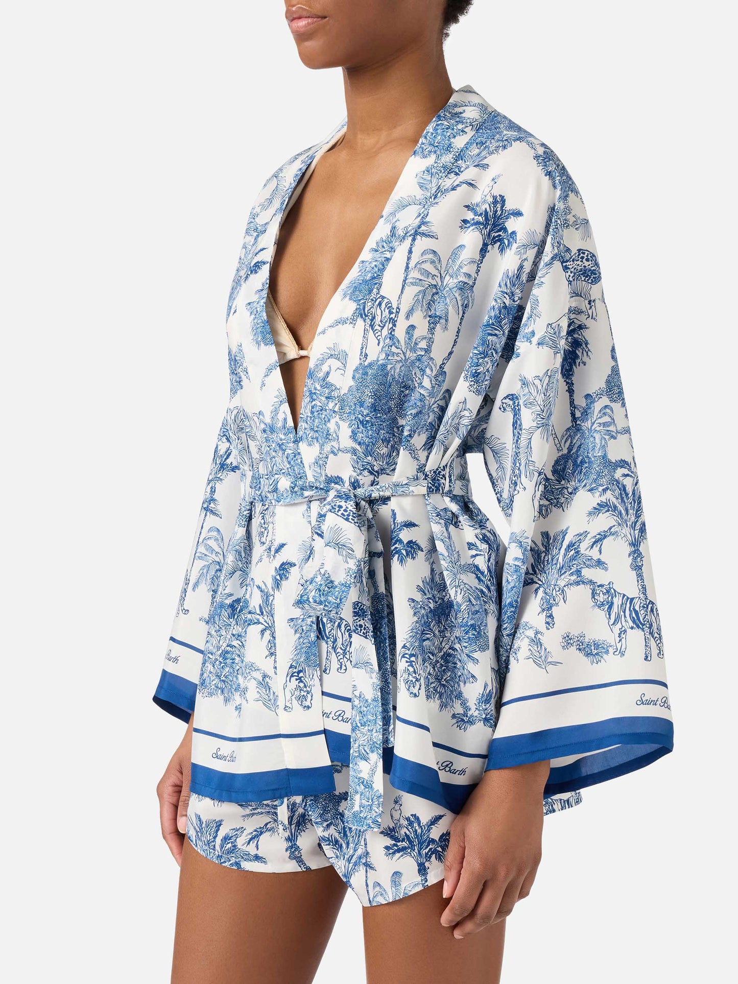 Short Carly kimono in silk with toile de Jouy print