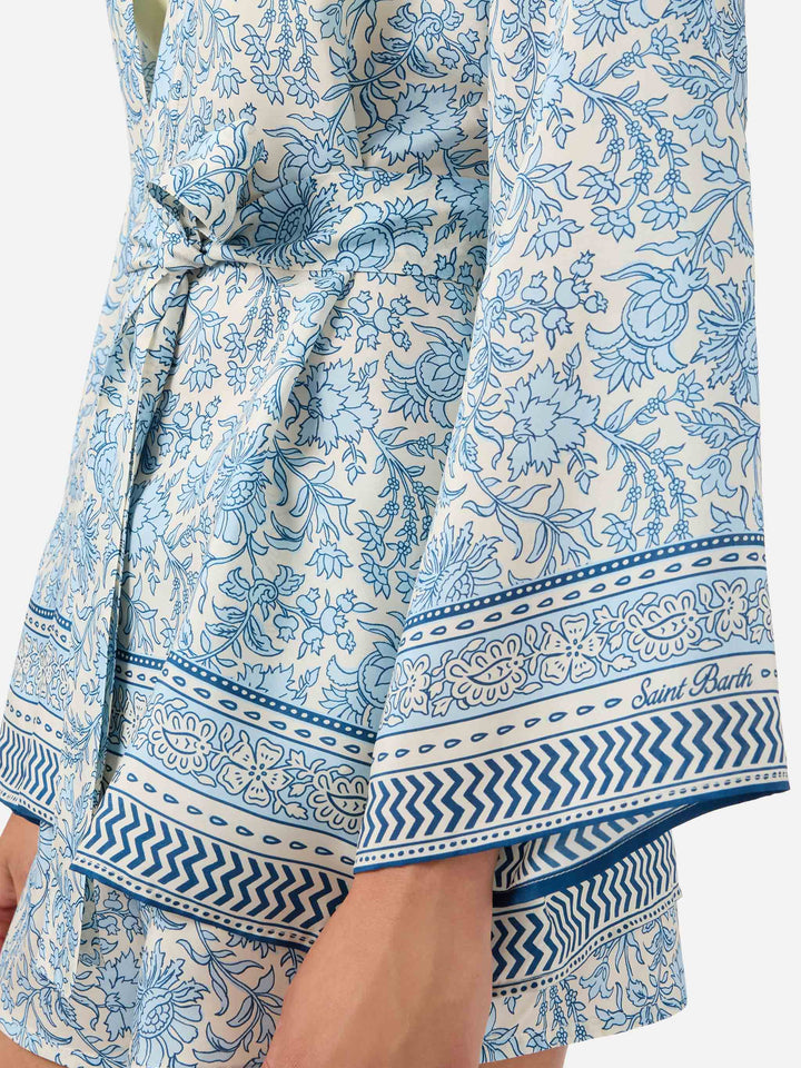 Kurzer Carly-Kimono aus Seide mit floralem Batik-Print 