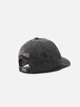 Davis cotton baseball cap in black with Va tutto al contrario embroidery