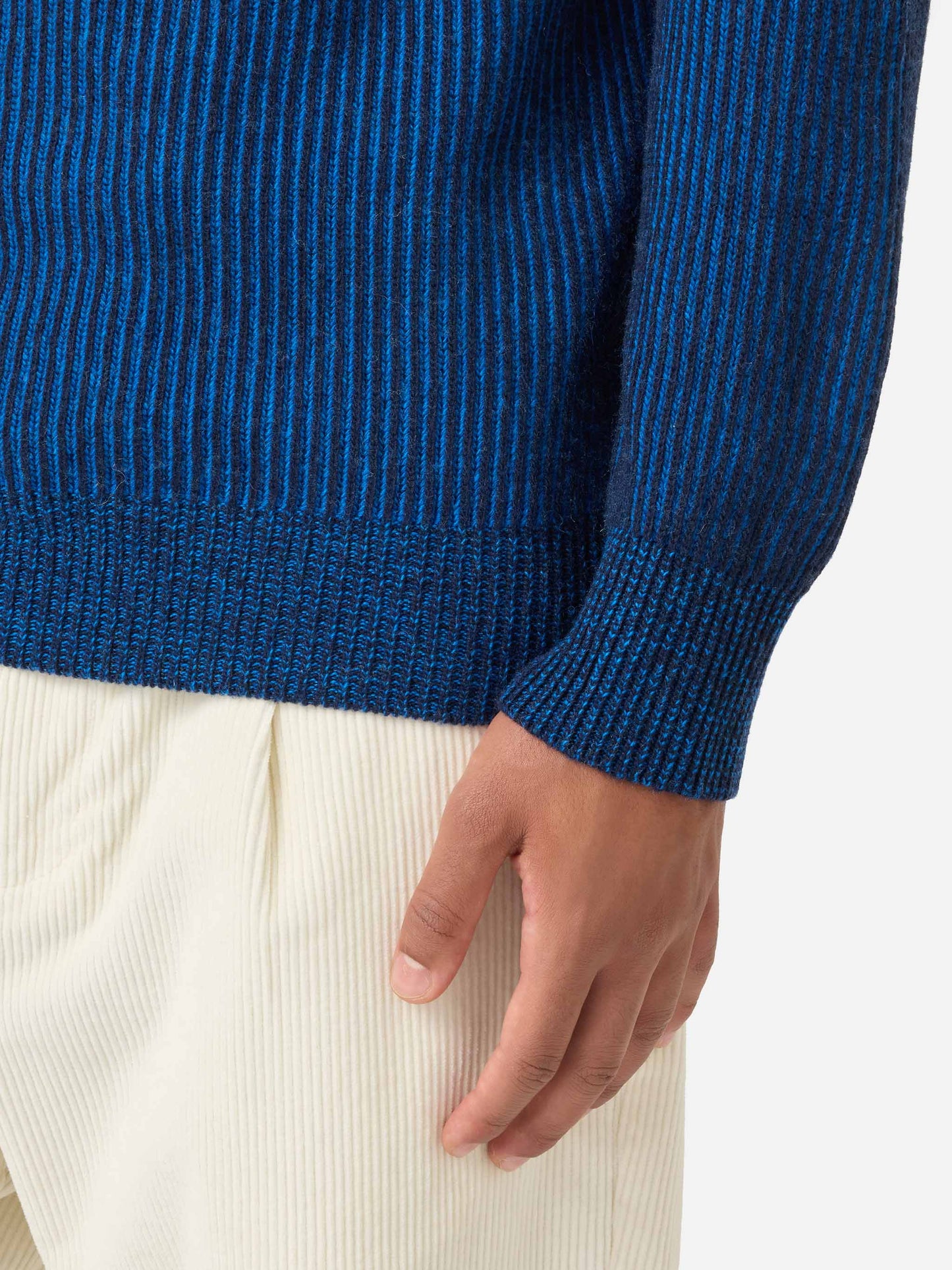 Maglione da uomo mezzo collo a costine blu