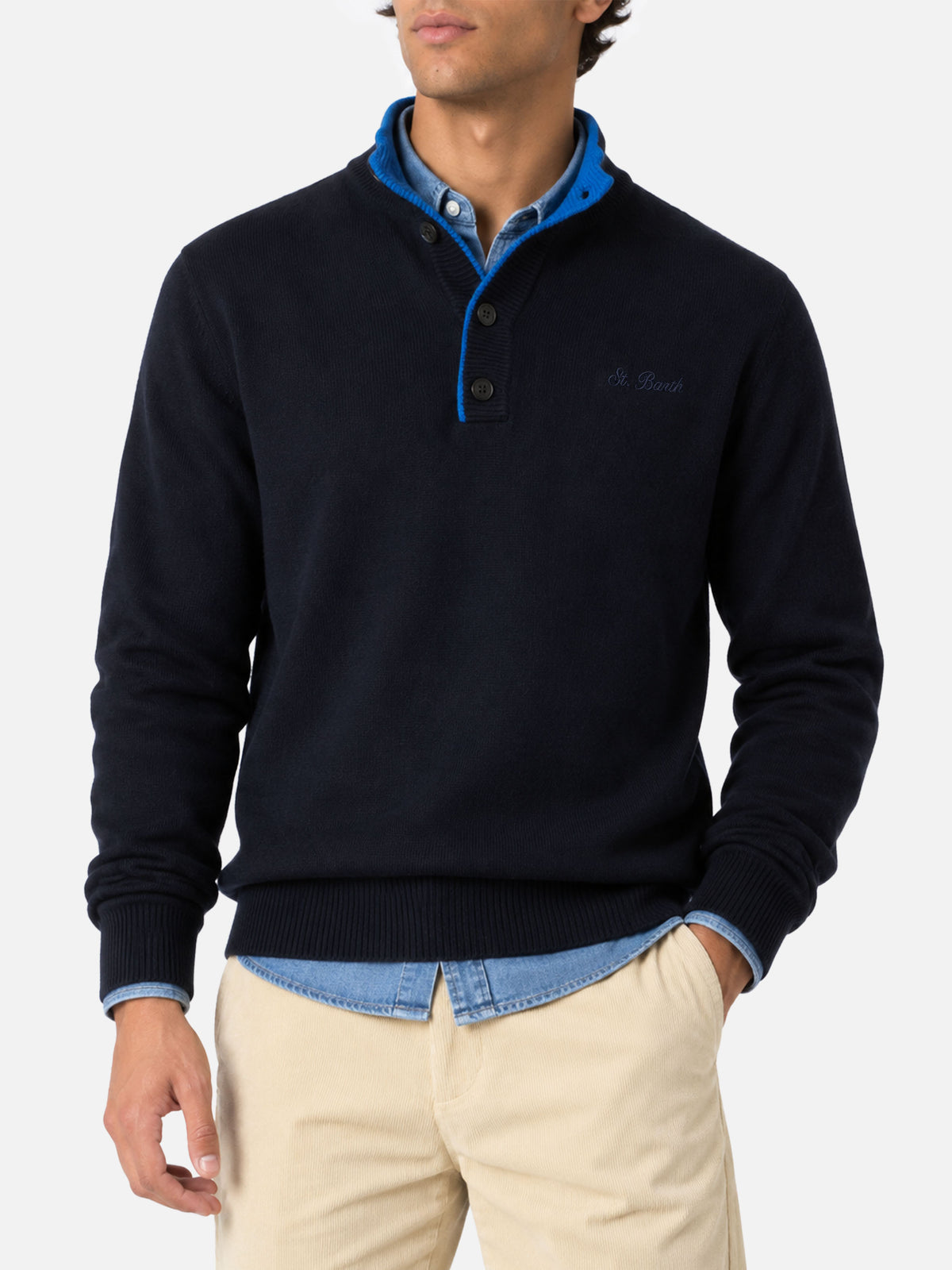 Marineblauer Polopullover aus BLENDED CASHMERE 