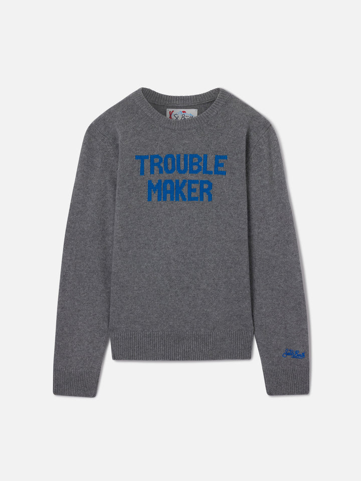 Pull en maille à col rond Douglas gris avec inscription Trouble Maker 