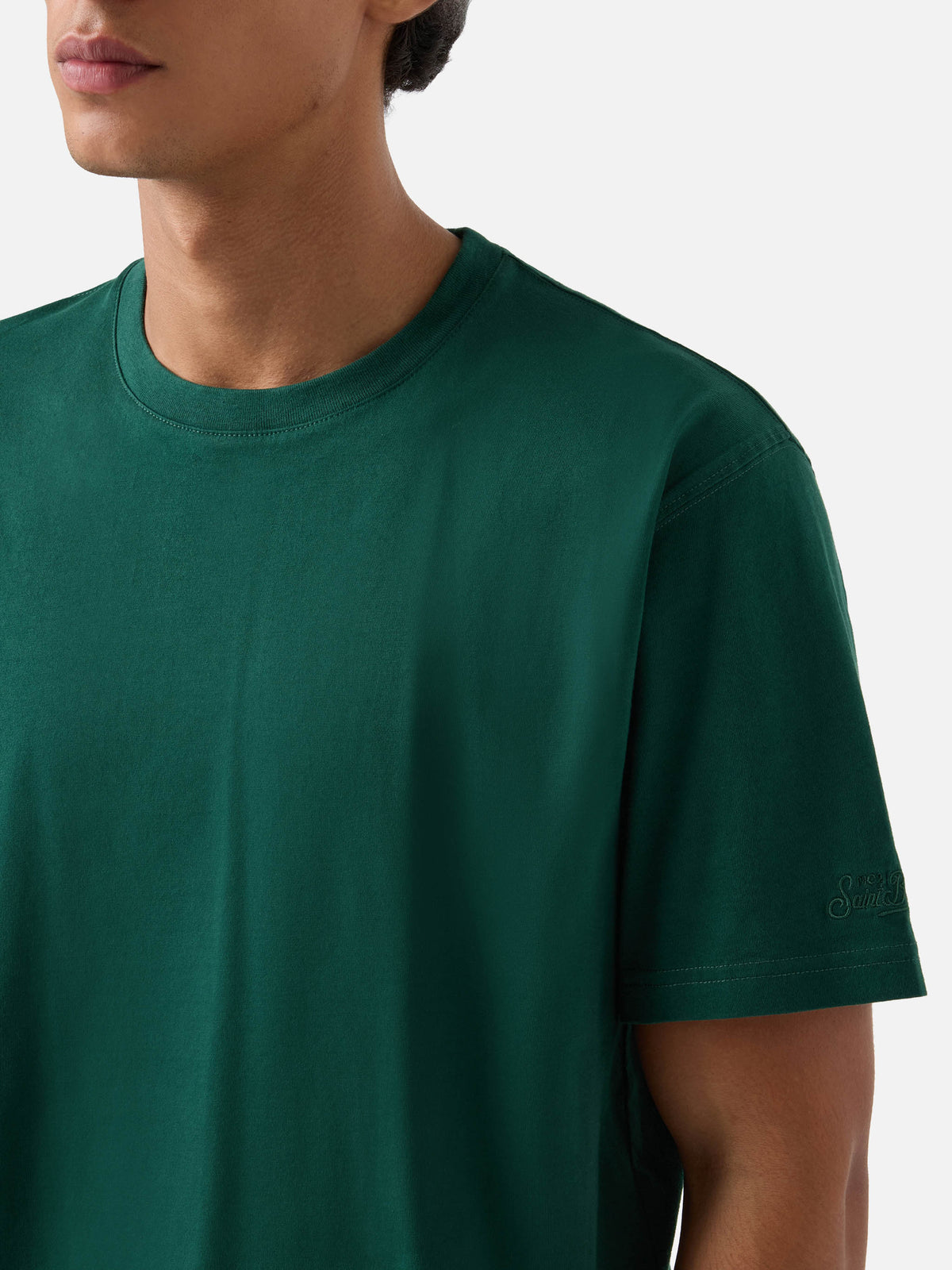 Chaque t-shirt en coton vert 
