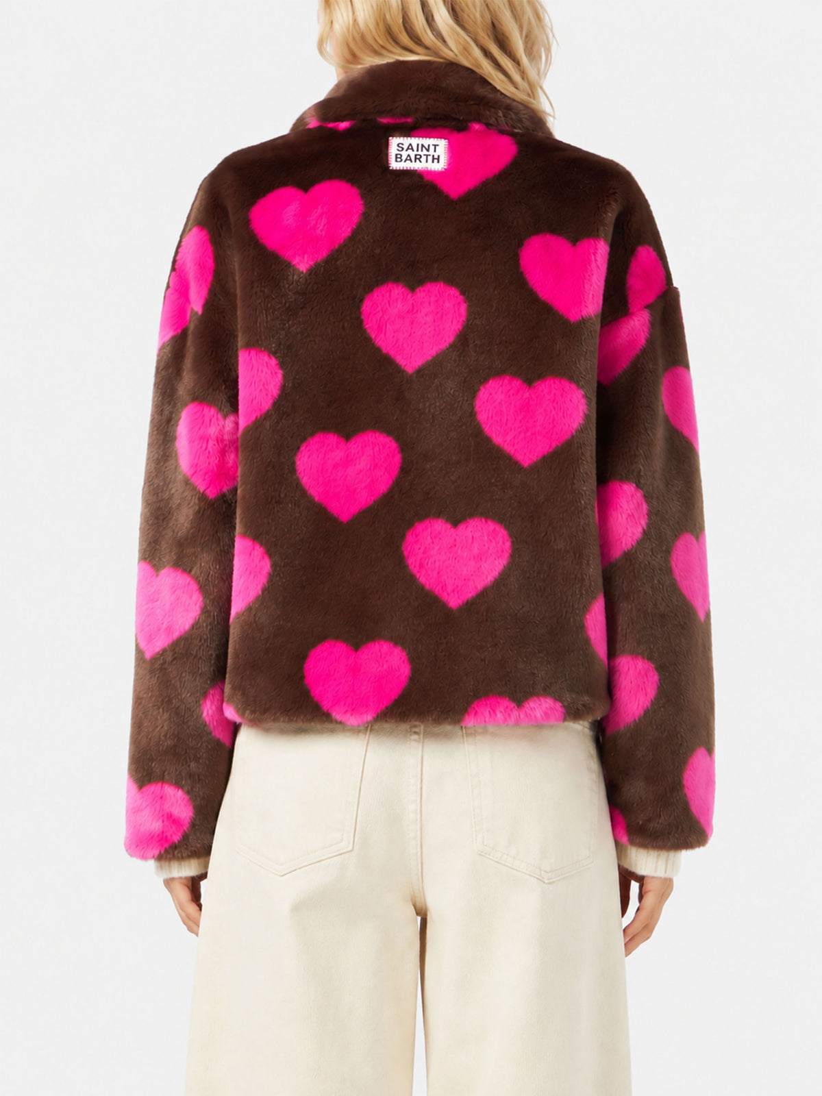 Veste courte Emelyn en fausse fourrure avec imprimé cœur 