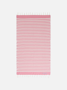 Toalla de playa fouta con rayas rosas y blancas 