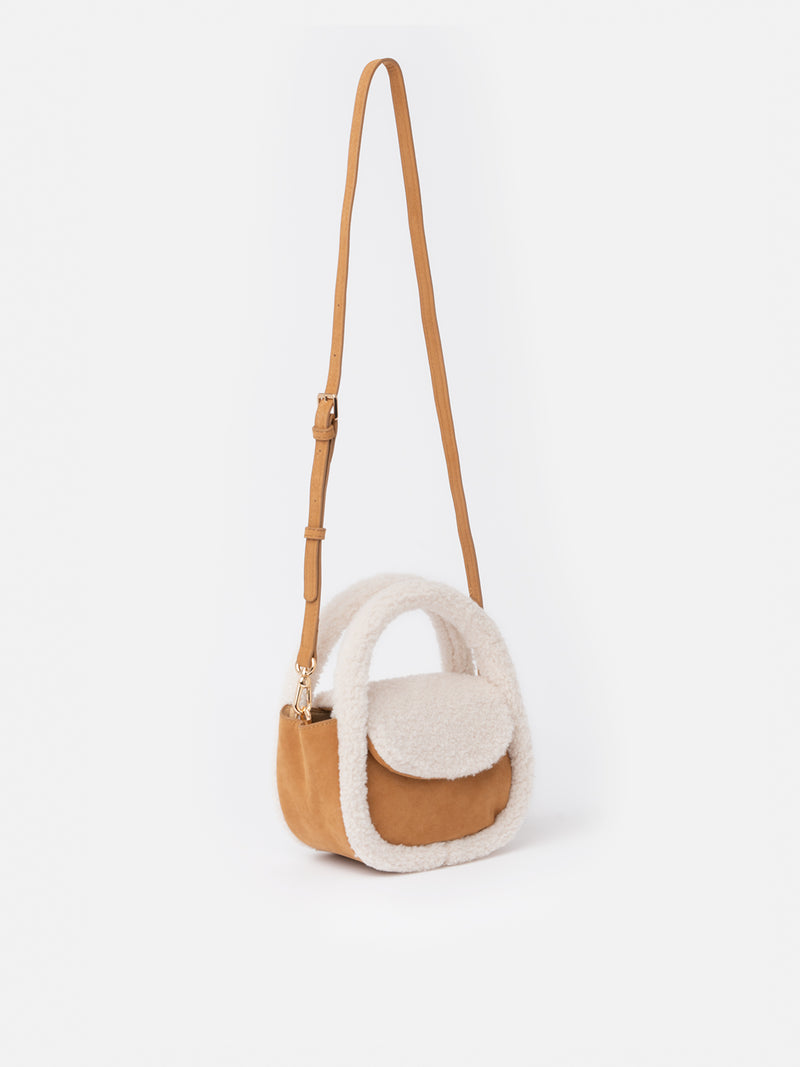 Camel mutton effect crossbody bag Gilda with shearly details