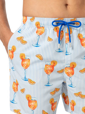 Mittellange Gustavia Badeshorts mit Aperol Spritz und Streifen-Print | APEROL SPECIAL EDITION