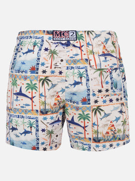 Mittellange Gustavia Badeshorts mit Hai-Print | AI CO-CREATED DESIGN BY RICKDICK - POWERED BY RED-EYE