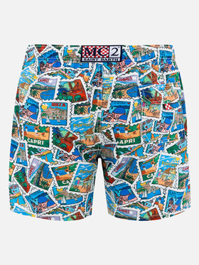Mittellange Gustavia Badeshorts mit Postkarten-Print | ALESSANDRO ENRIQUEZ SPECIAL EDITION