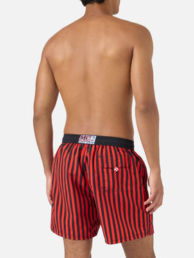 Gustavia rot gestreifte Badeshorts mit AC MILAN Patch und Rossoneri-Stickerei | AC MILAN SPECIAL EDITION 