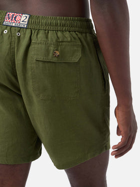 Mittellange militärgrüne Leinen-Badeshorts Gustavia
