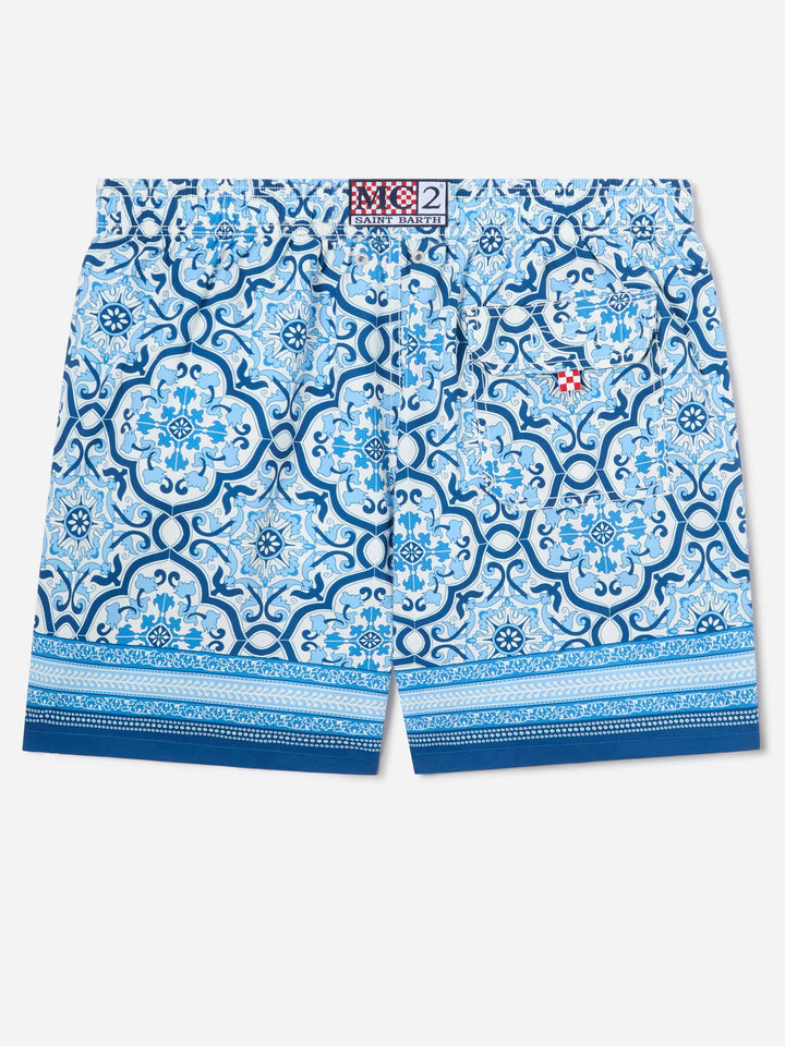 Short de bain Gustavia avec imprimé ornemental bleu placé 