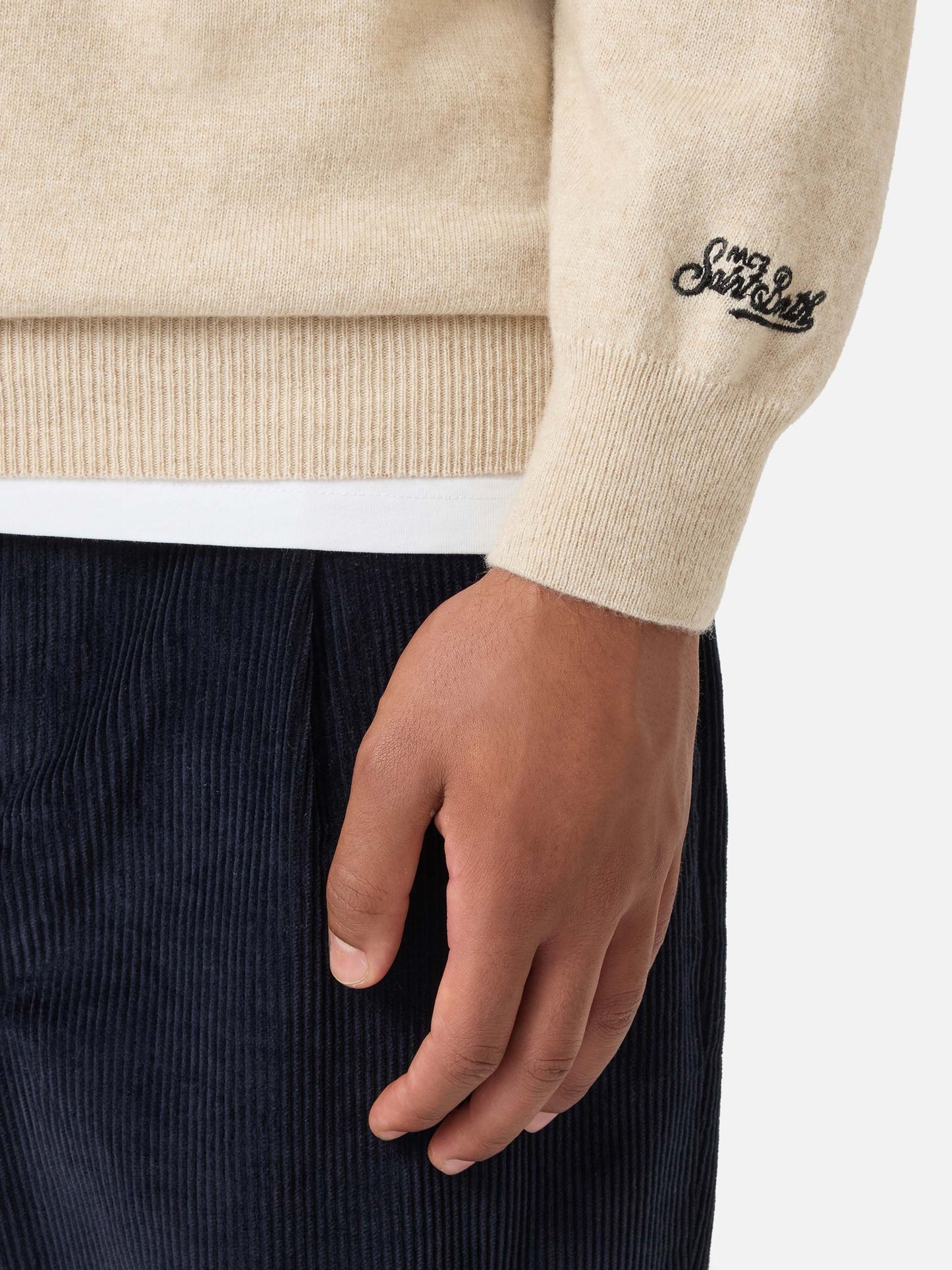Heron Light crewneck knitwear in beige with Wall Street Money Sleep embroidery