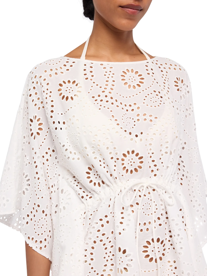 Iria cotton kaftan in white Sangallo lace fabric