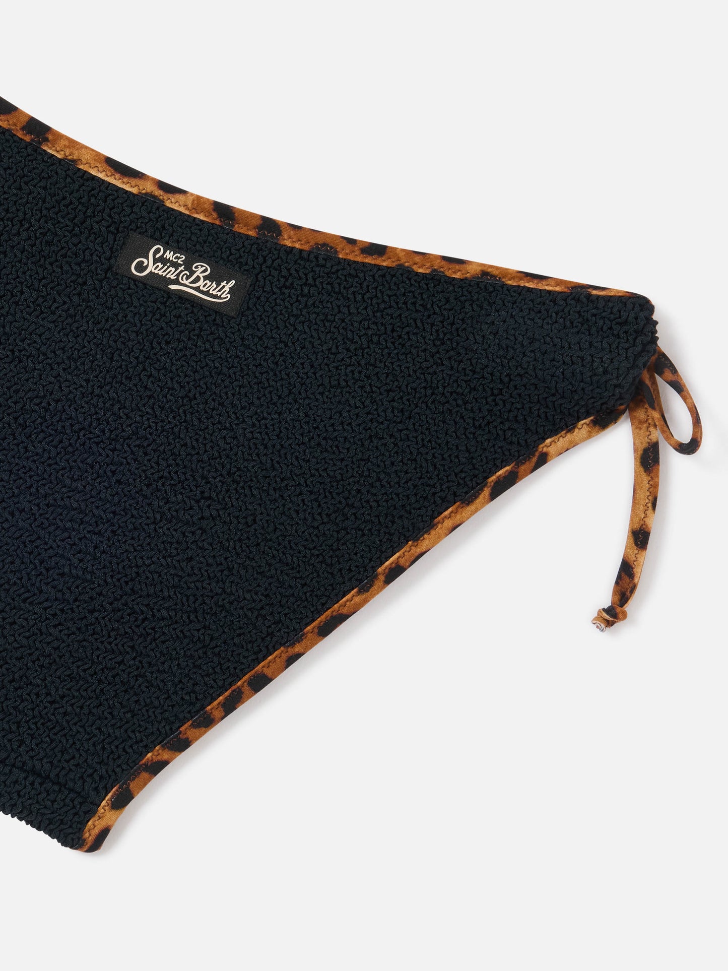 Bikini negro de tejido crinkle Jaiden String con ribetes de leopardo 