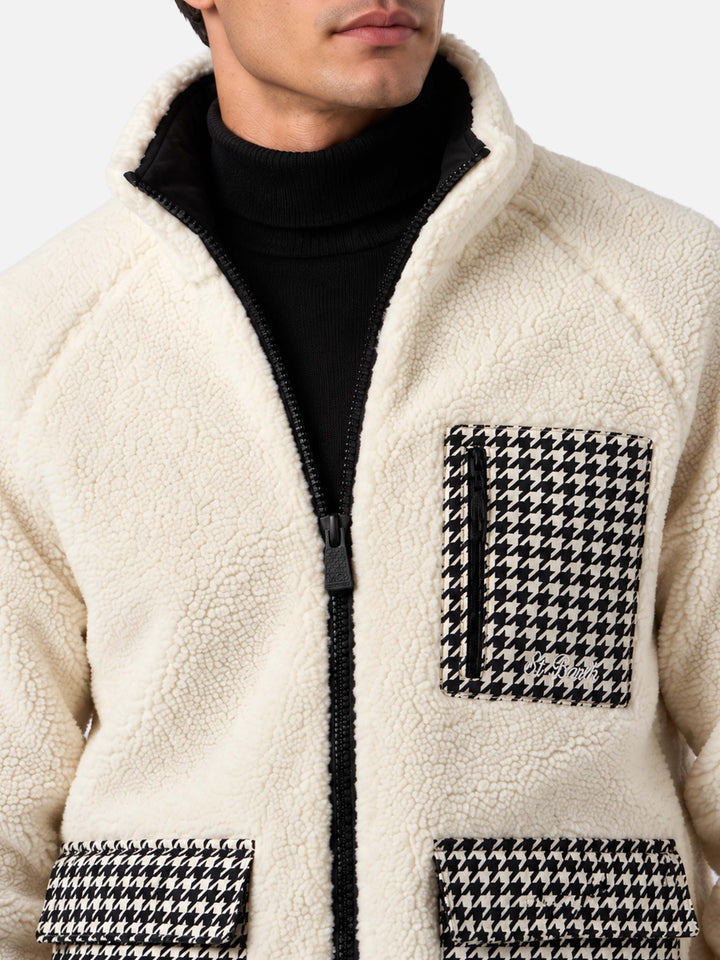Weiße Keystone Sherpa-Jacke mit aufgesetzten Taschen im Pied-de-Poule-Muster 