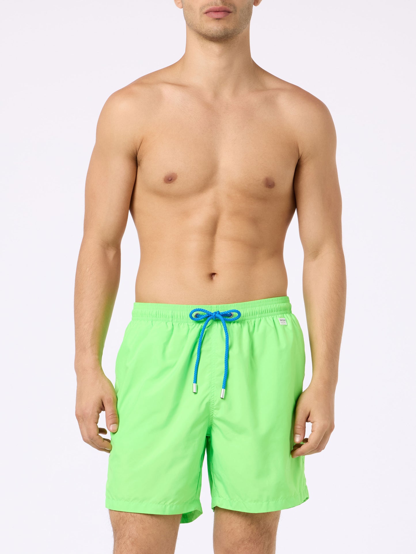 Badeshorts für Herren aus leichtem Stoff in Neongrün Lighting Pantone | PANTONE® SPECIAL EDITION