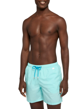 Wassergrüne Badeshorts aus leichtem Stoff Lighting Pantone | PANTONE® SPECIAL EDITION