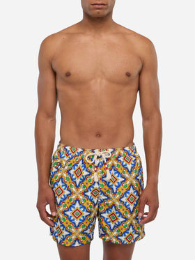 Herren-Badeshorts aus leichtem Stoff mit Majolika-Print