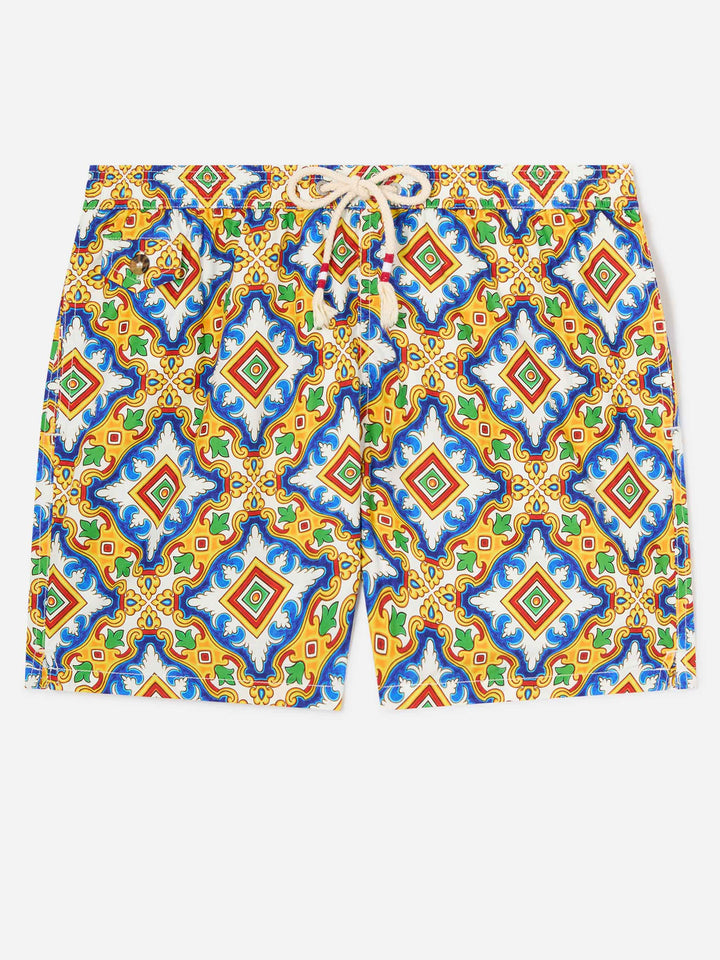 Herren-Badeshorts aus leichtem Stoff mit Maiolika-Print