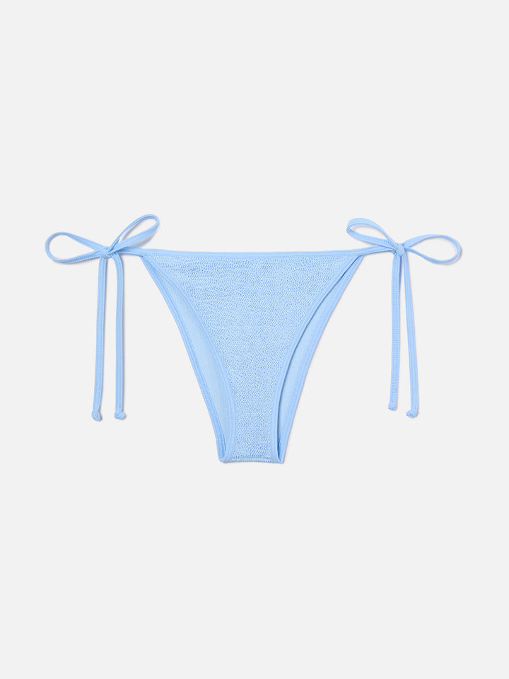 Slip mare Marielle String modello brasiliana in tessuto crinkle azzurro