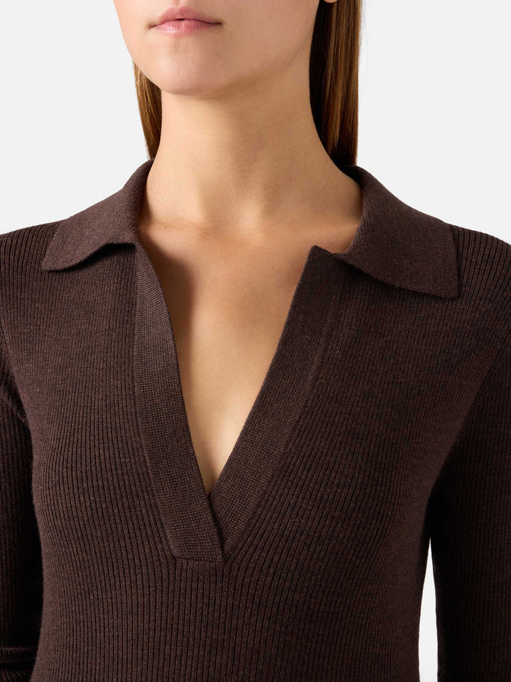 Robe longue en maille Octavia marron en mélange de laine mérinos 