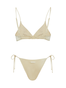 Klassische Badehose „Marielle“ in Gold mit Strassverzierung – U-Ausschnitt-Bralette „Paloma“ in Gold mit Strassverzierung