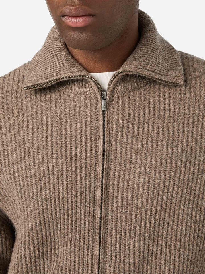 Cardigan en maille de laine Preston beige avec fermeture zippée intégrale 