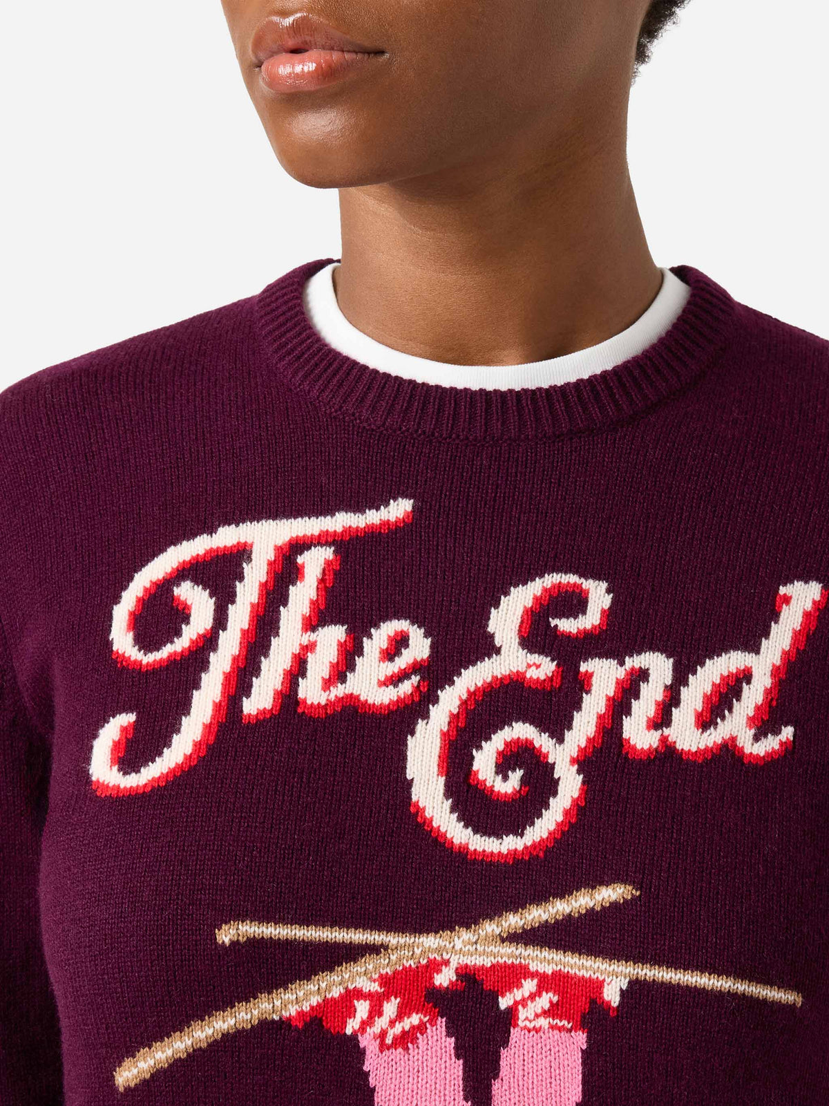 Bordeaux New Queen Rundhals-Strickpullover mit The End-Intarsie 