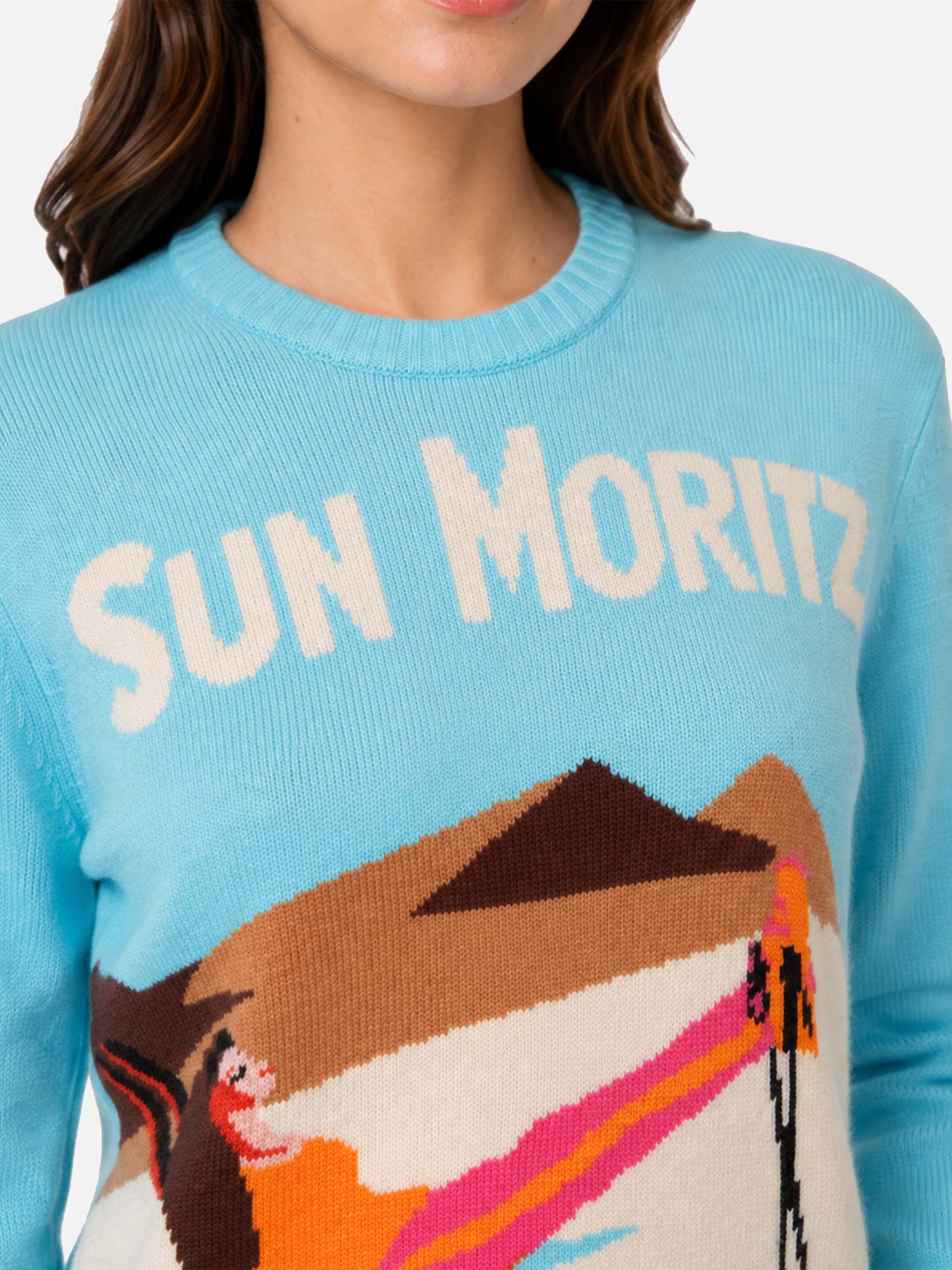 Hellblauer Pullover New Queen mit Sun Moritz Postkarten-Jacquard 