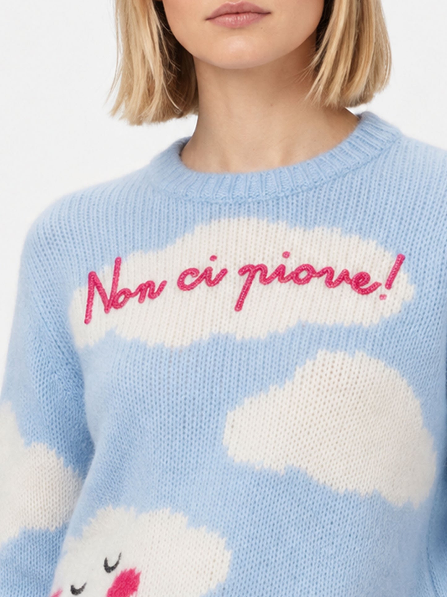 Maglia New Queen Soft con ricamo Non ci piove azzurra